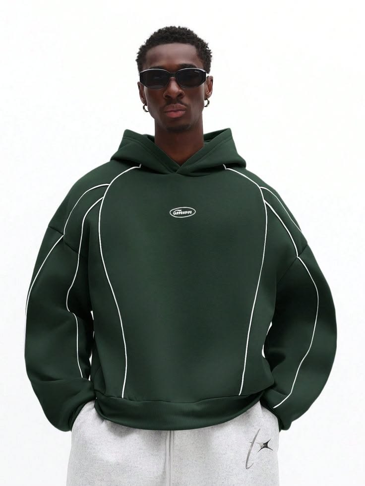 Hoodies & sweatshirts